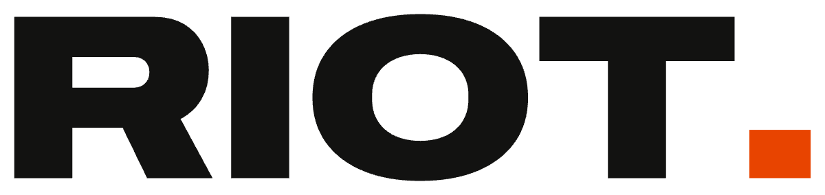 Riot.hr logotip